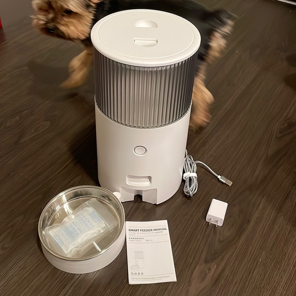 Smart Pet feeder with App compatibility